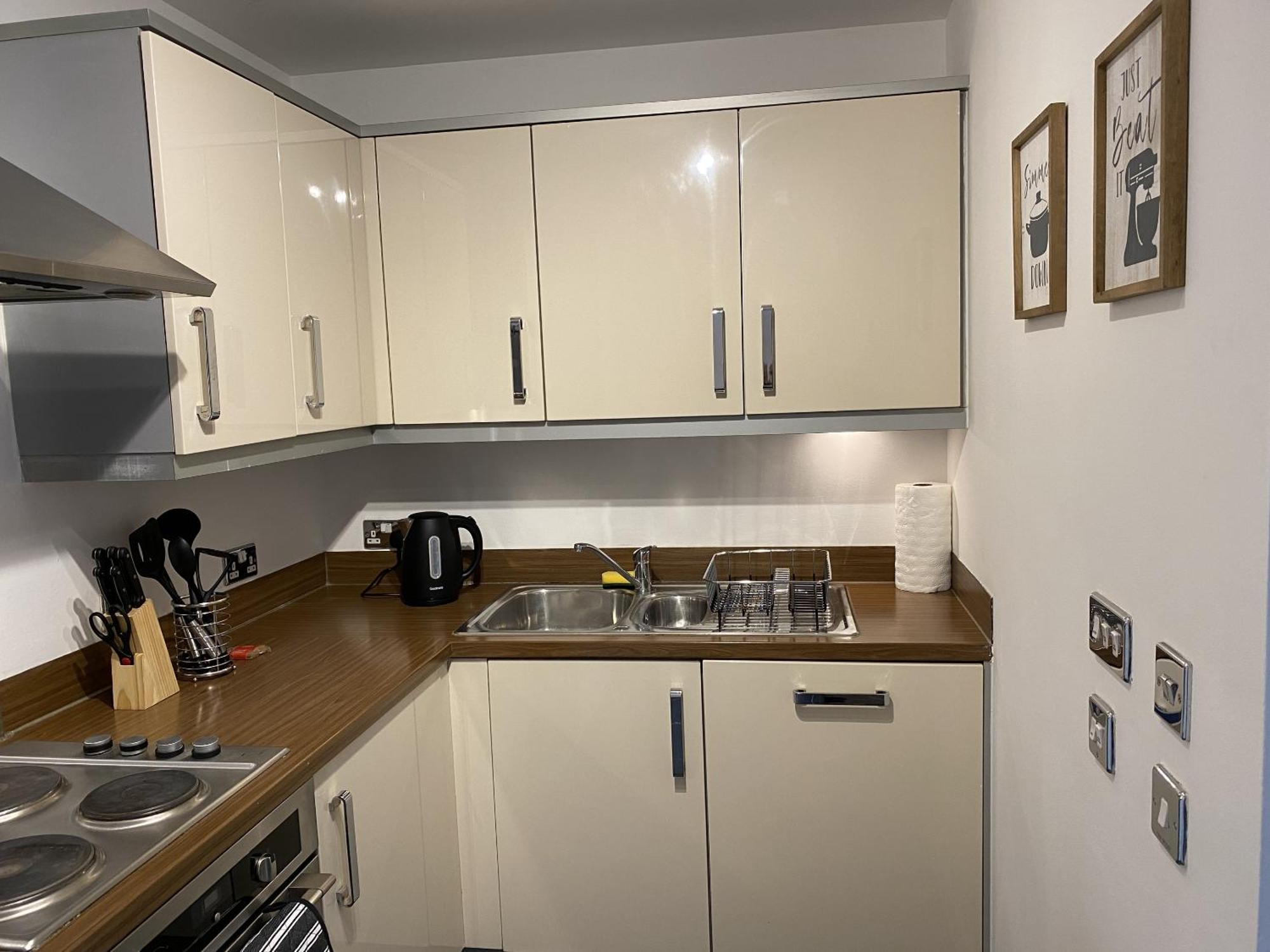 Tailor That Property - Chelsea House Μίλτον Κέινς Δωμάτιο φωτογραφία